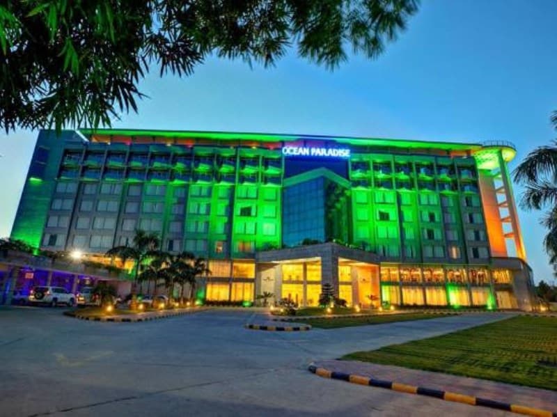 OCEAN PARADISE